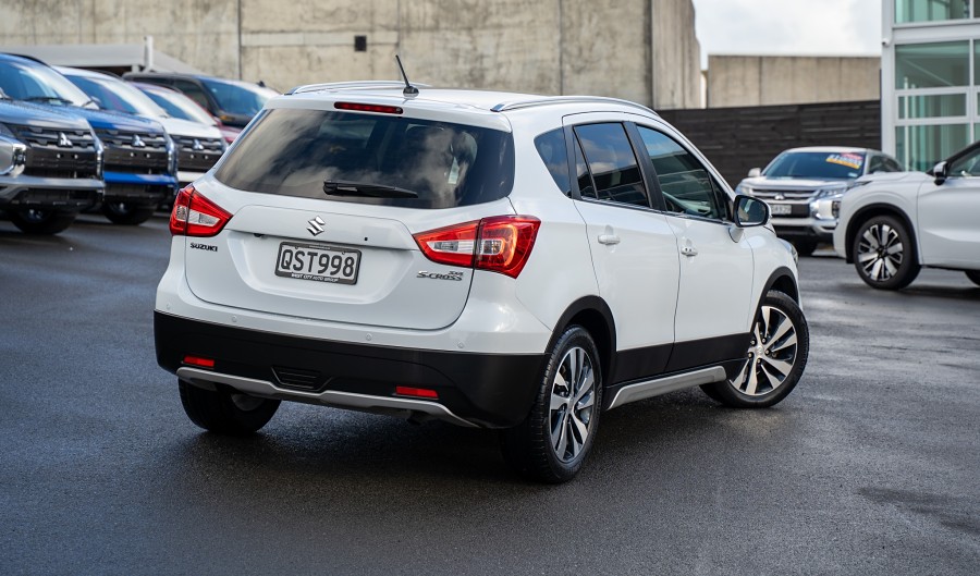 2021 Suzuki S-Cross 2