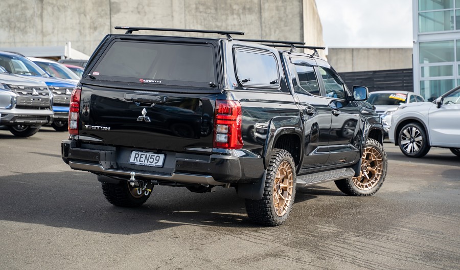2025 Mitsubishi Triton 2