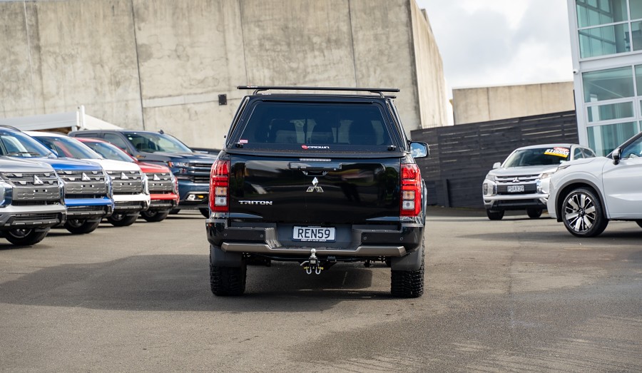 2025 Mitsubishi Triton 4