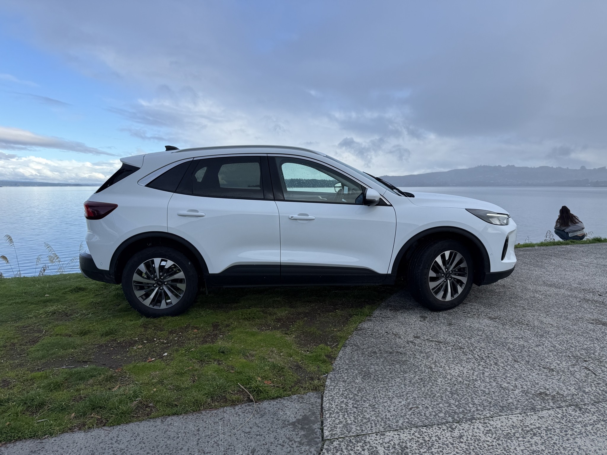 2024 Ford Escape Titanium 2.5 Hybrid