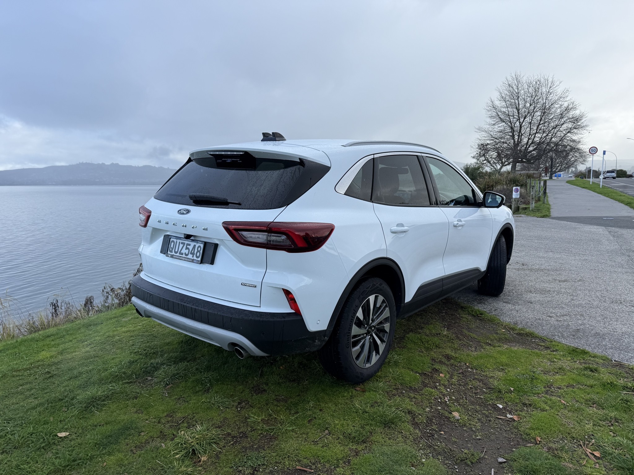 2024 Ford Escape Titanium 2.5 Hybrid