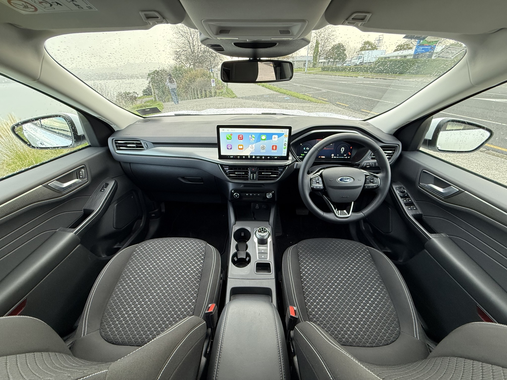 2024 Ford Escape Titanium 2.5 Hybrid