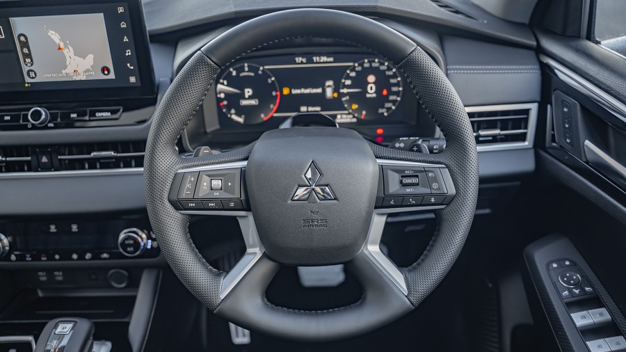 2025 Mitsubishi Outlander 11