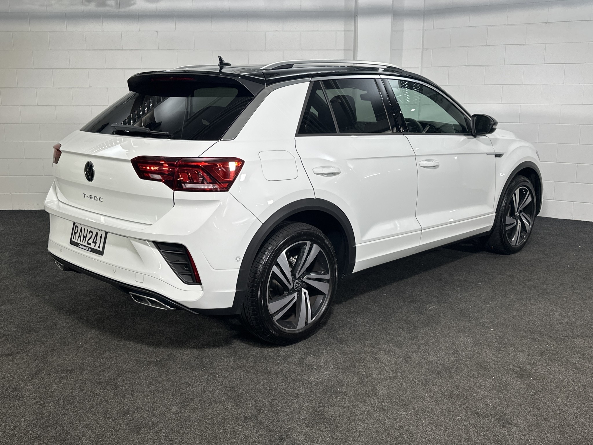 Volkswagen T-Roc 2WD R-LINE