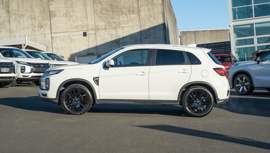 2022 Mitsubishi ASX 5
