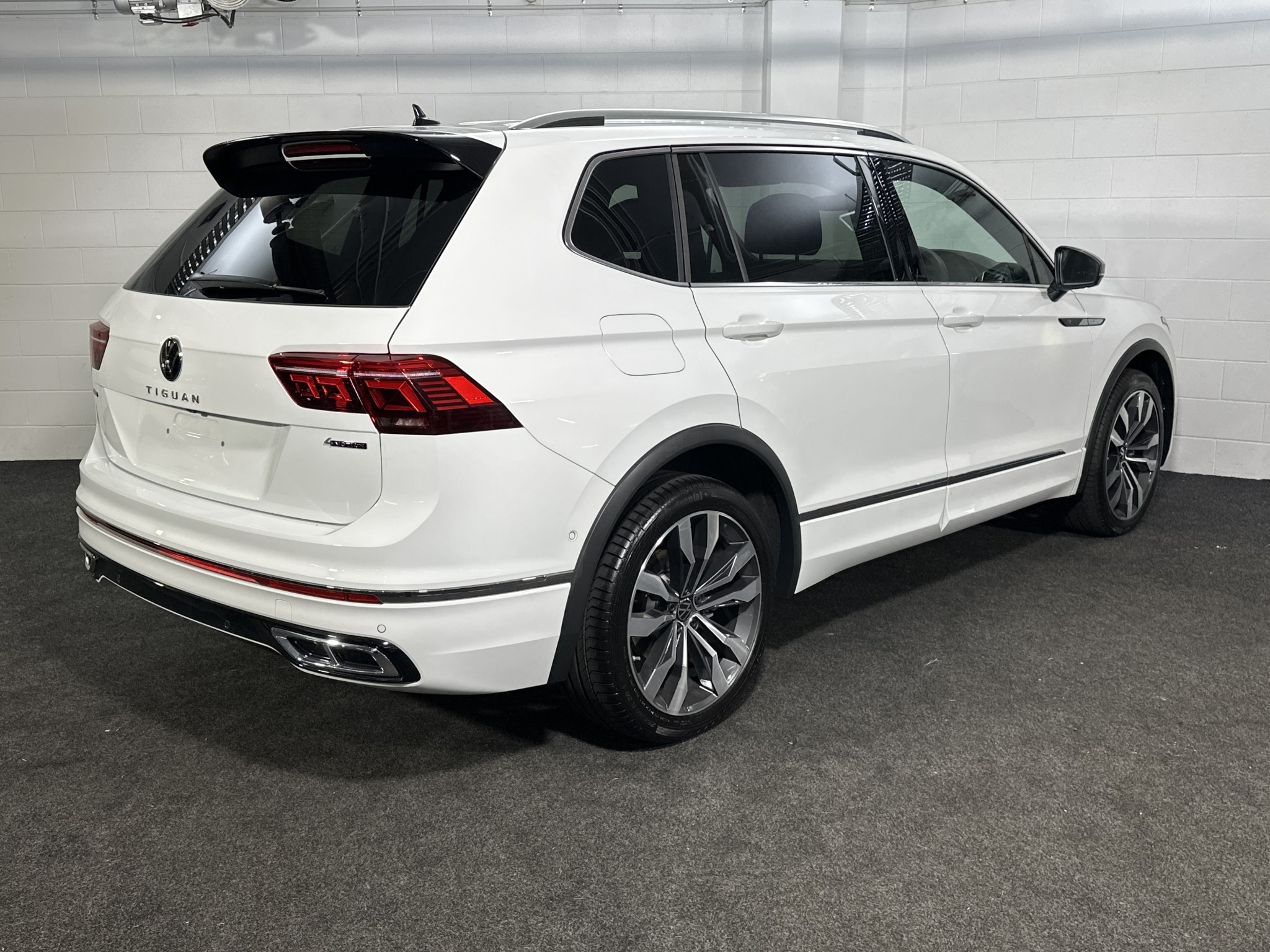 Volkswagen Tiguan ALLSPACE TSI R-LINE AWD
