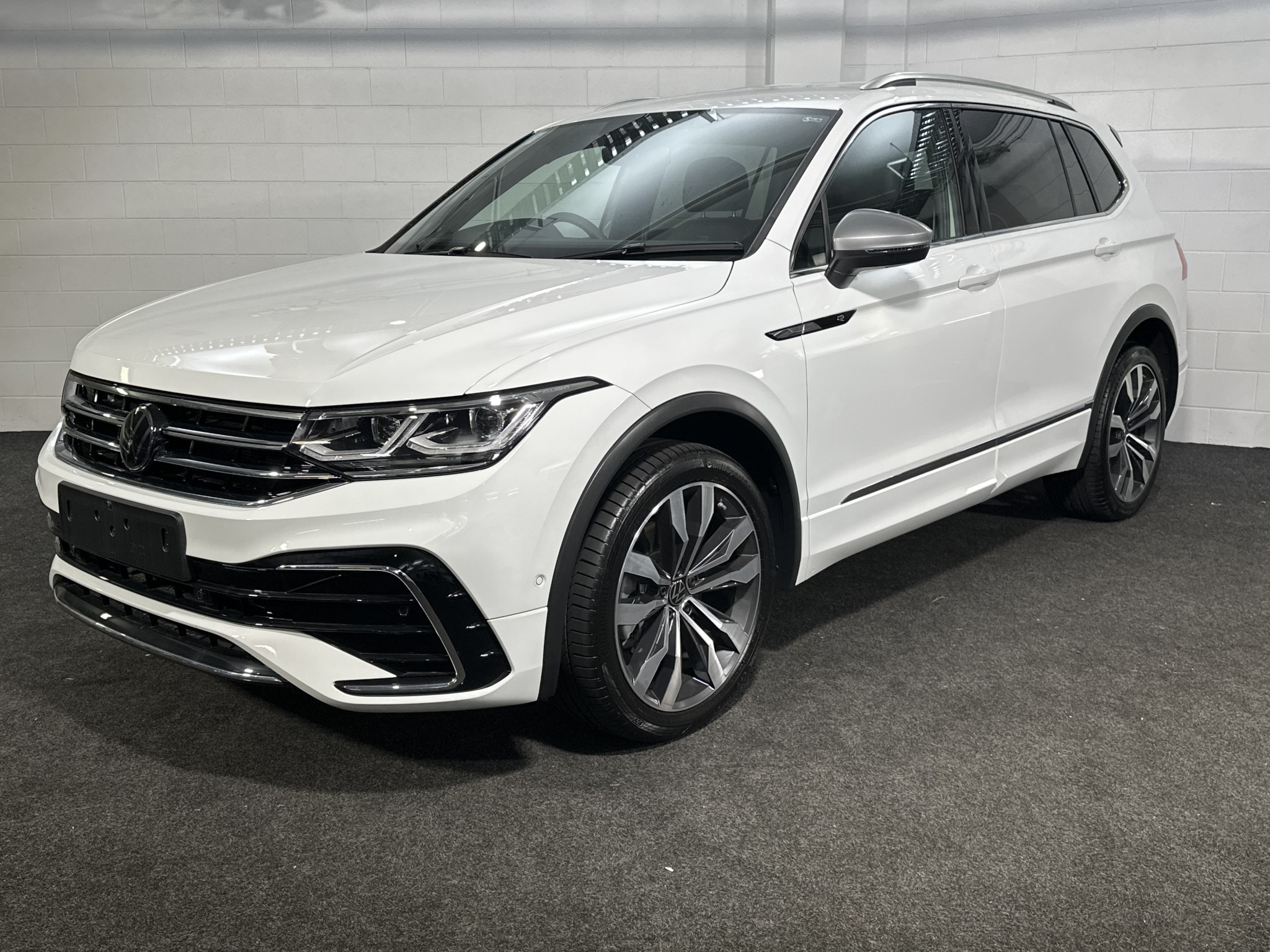 Volkswagen Tiguan ALLSPACE TSI R-LINE AWD