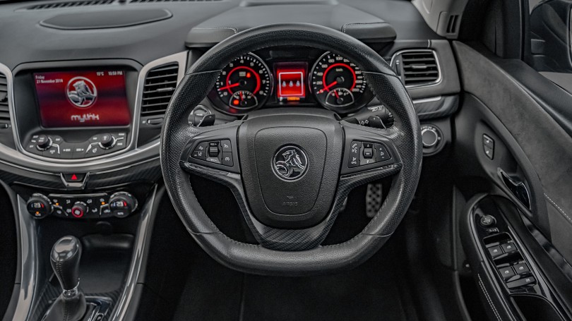2016 Holden Commodore 11