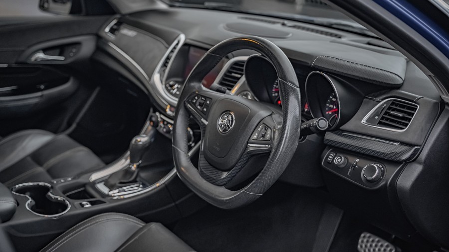 2016 Holden Commodore 9