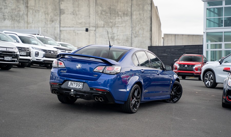 2016 Holden Commodore 2