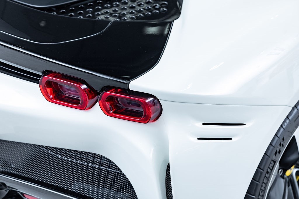 Ferrari SF90 Spider