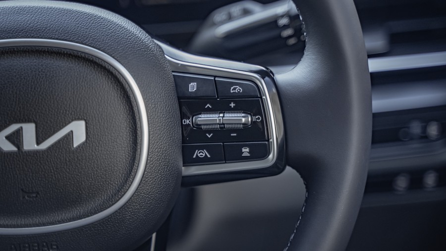 2025 Kia Carnival 12