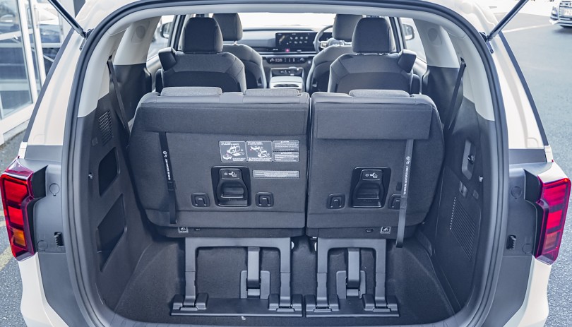 2025 Kia Carnival 18