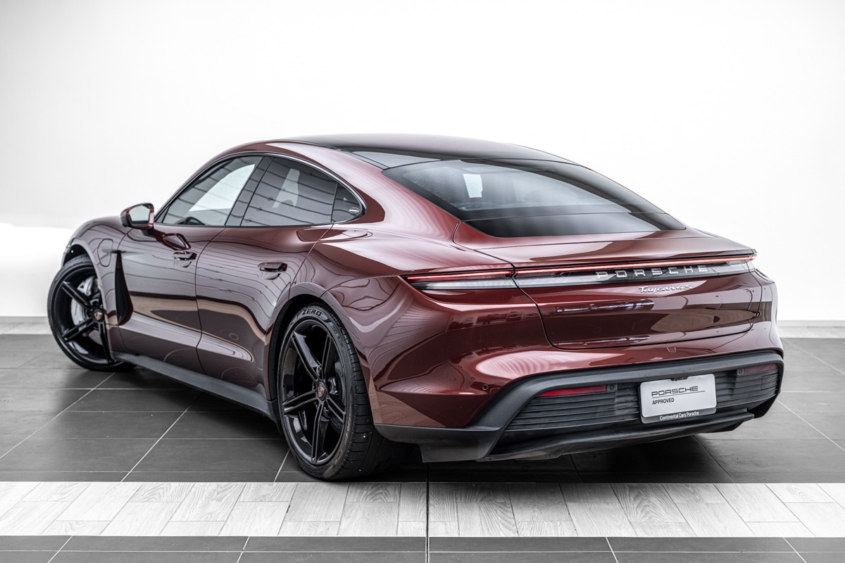 Porsche Taycan 4S (Y1A)
