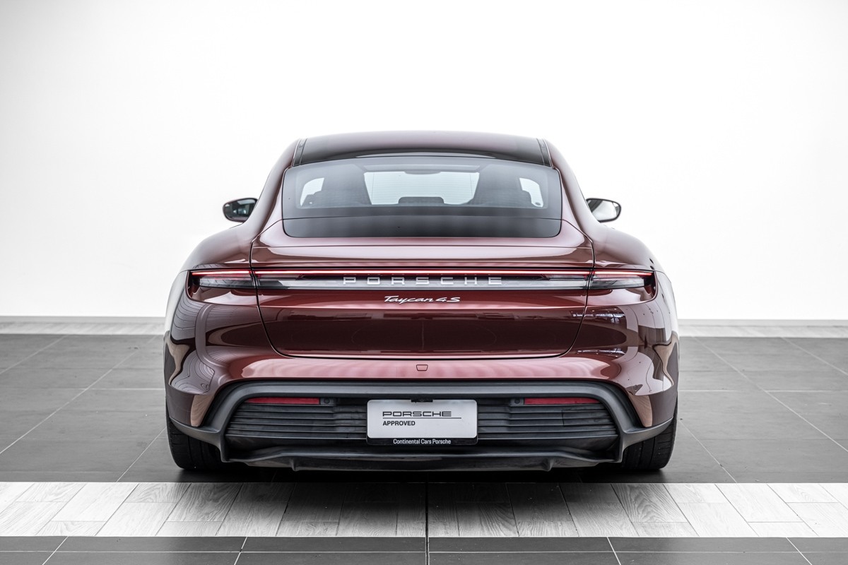 Porsche Taycan 4S (Y1A)