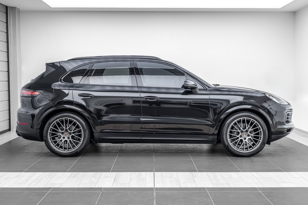Porsche Cayenne Platinum Edition (E3)