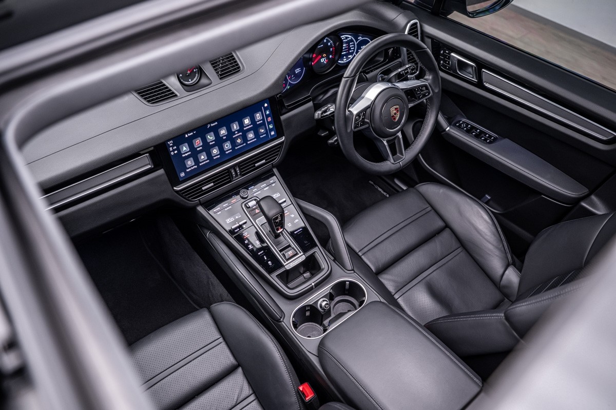 Porsche Cayenne Platinum Edition (E3)
