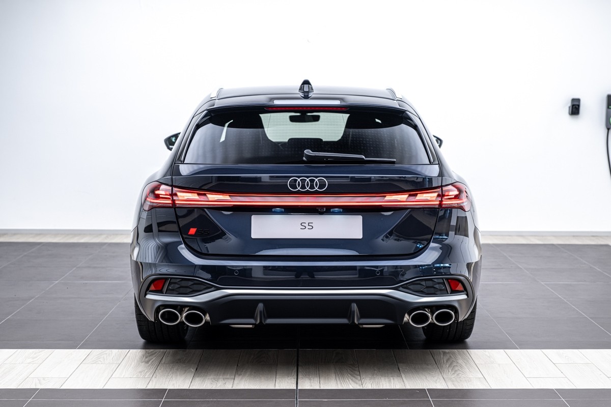 Audi S5 AVANT TFSI