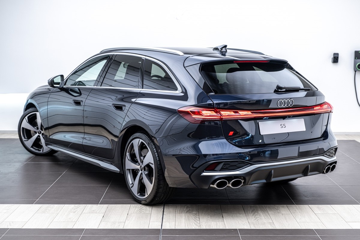 Audi S5 AVANT TFSI