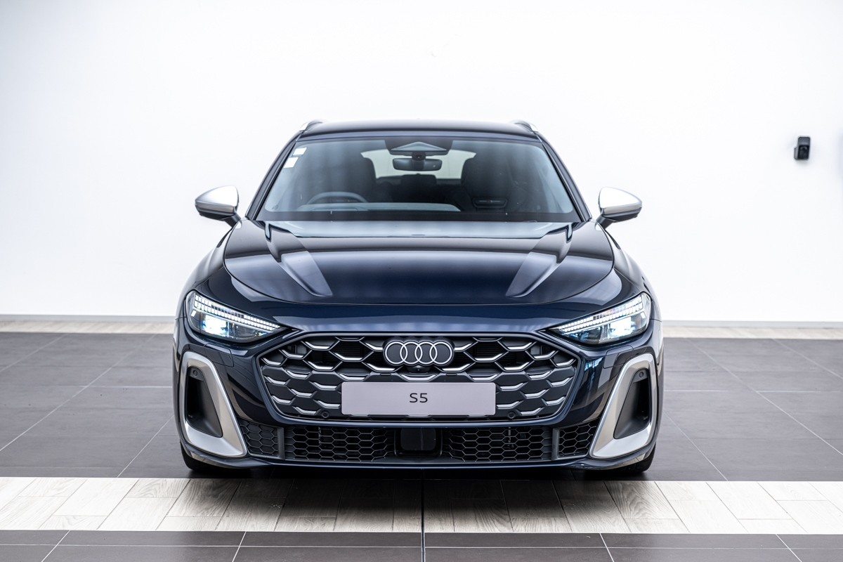 Audi S5 AVANT TFSI