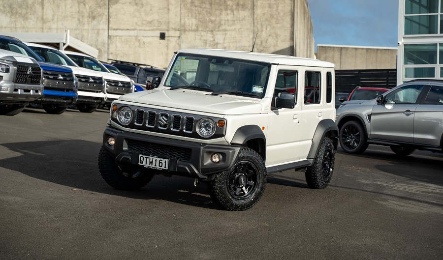 2024 Suzuki Jimny 1