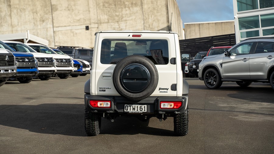 2024 Suzuki Jimny 4