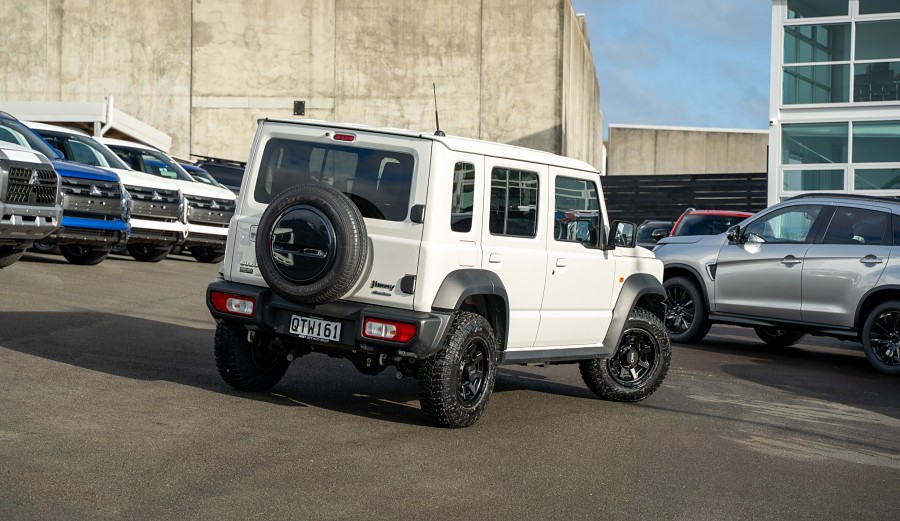 2024 Suzuki Jimny 2