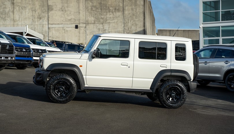 2024 Suzuki Jimny 5
