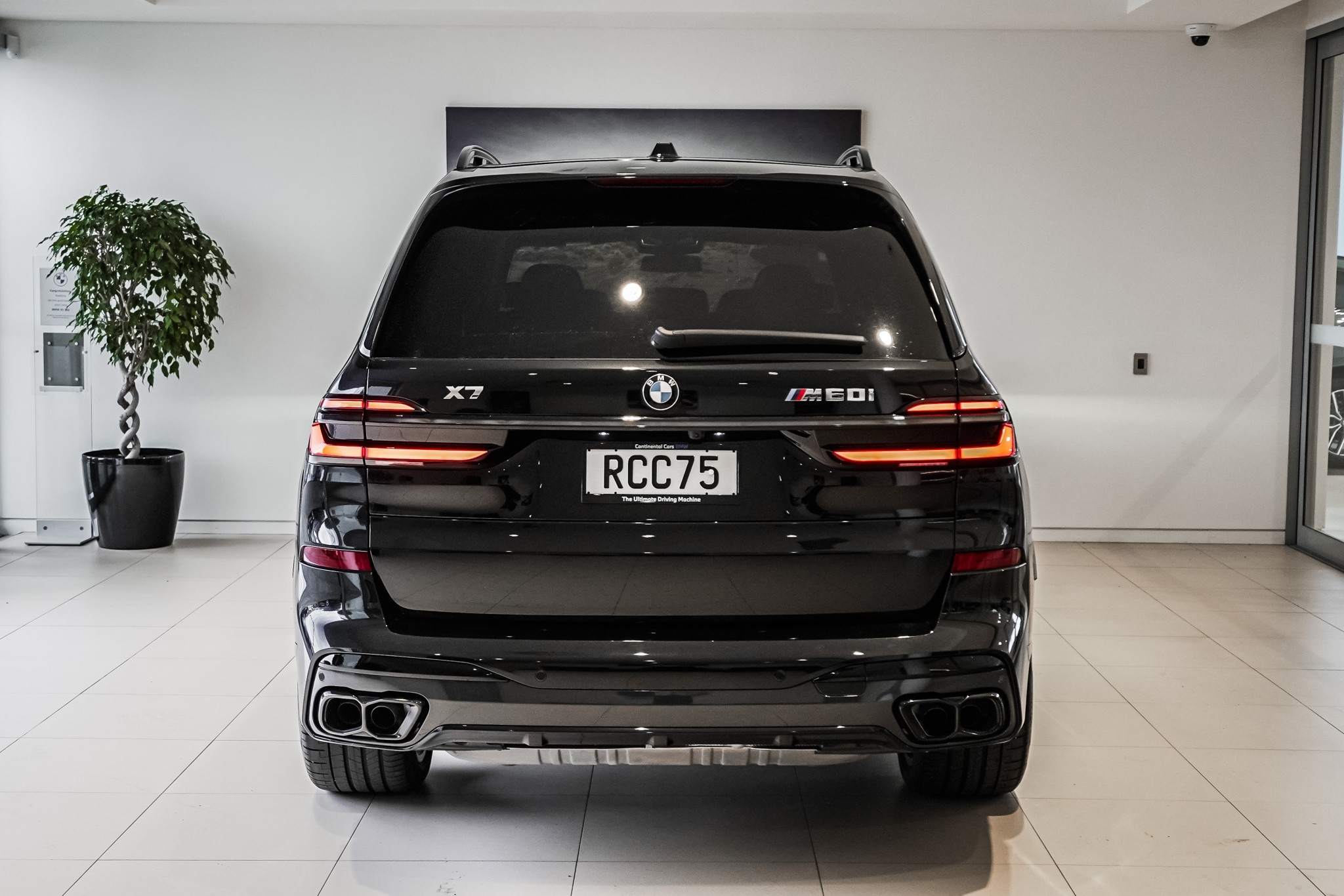 BMW X7 M60i 4.4Pt/4Wd/8At