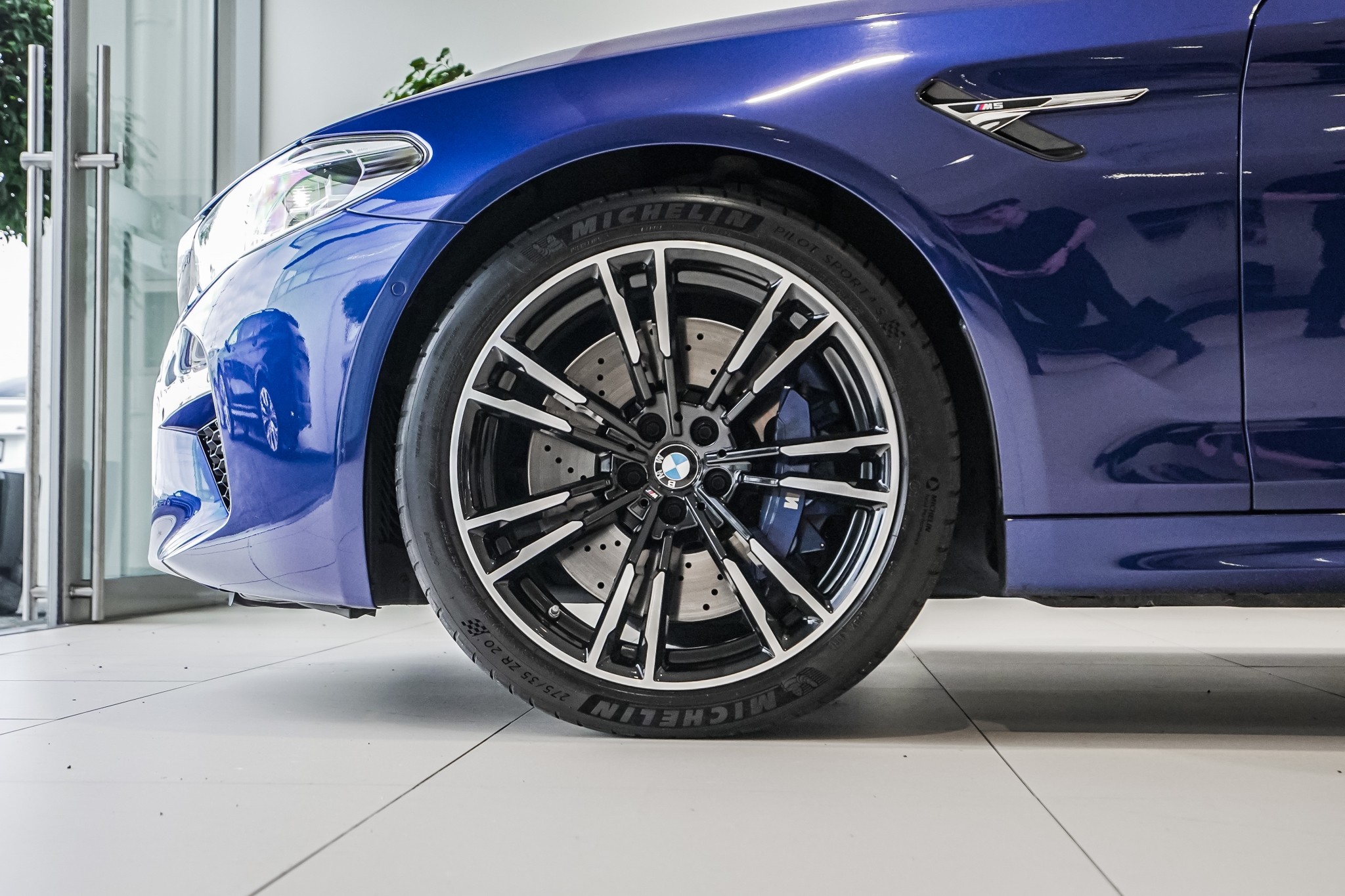 BMW M5 Sedan SE