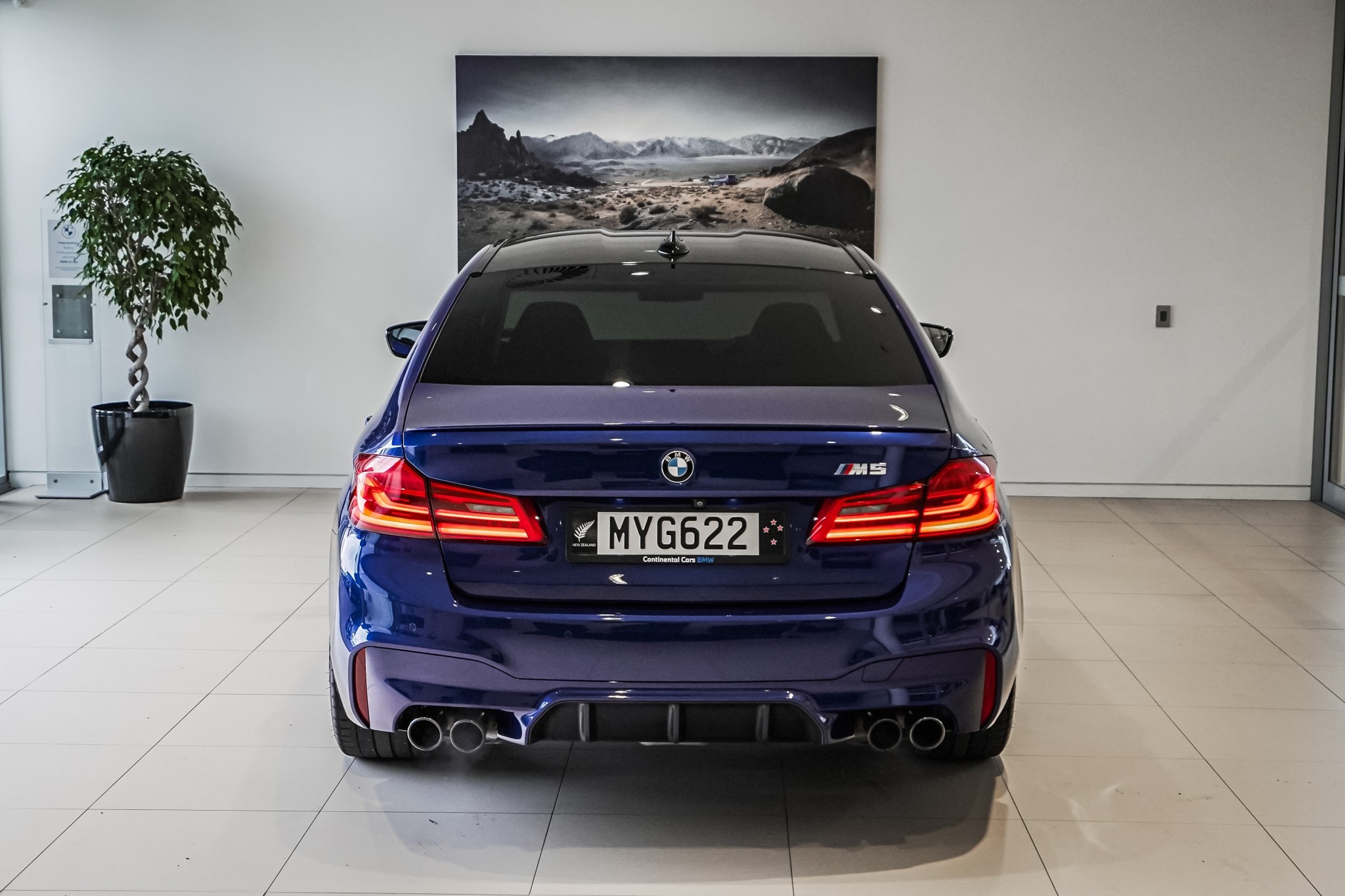 BMW M5 Sedan SE