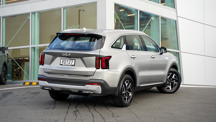 2025 Kia Sorento 2