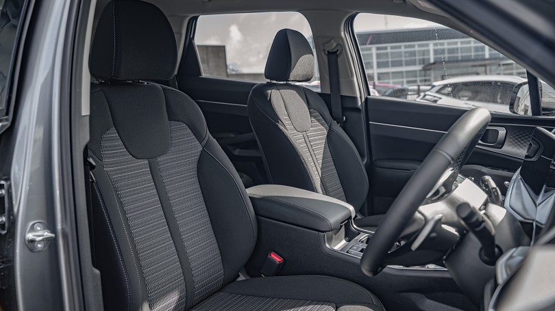 2025 Kia Sorento 8