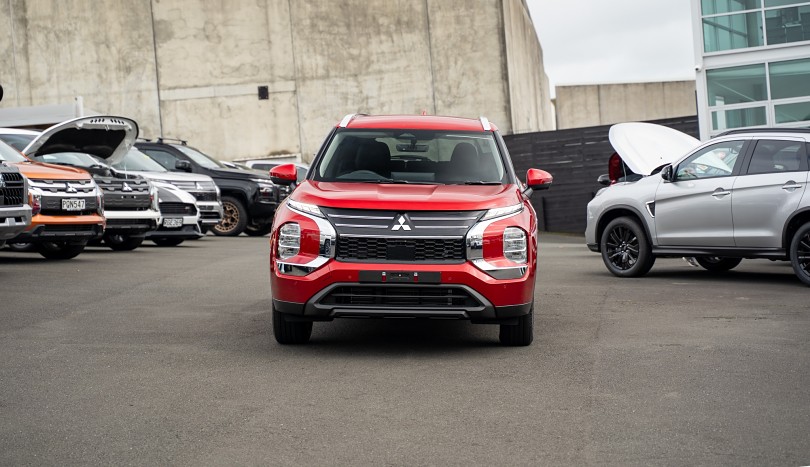 2025 Mitsubishi Outlander 3