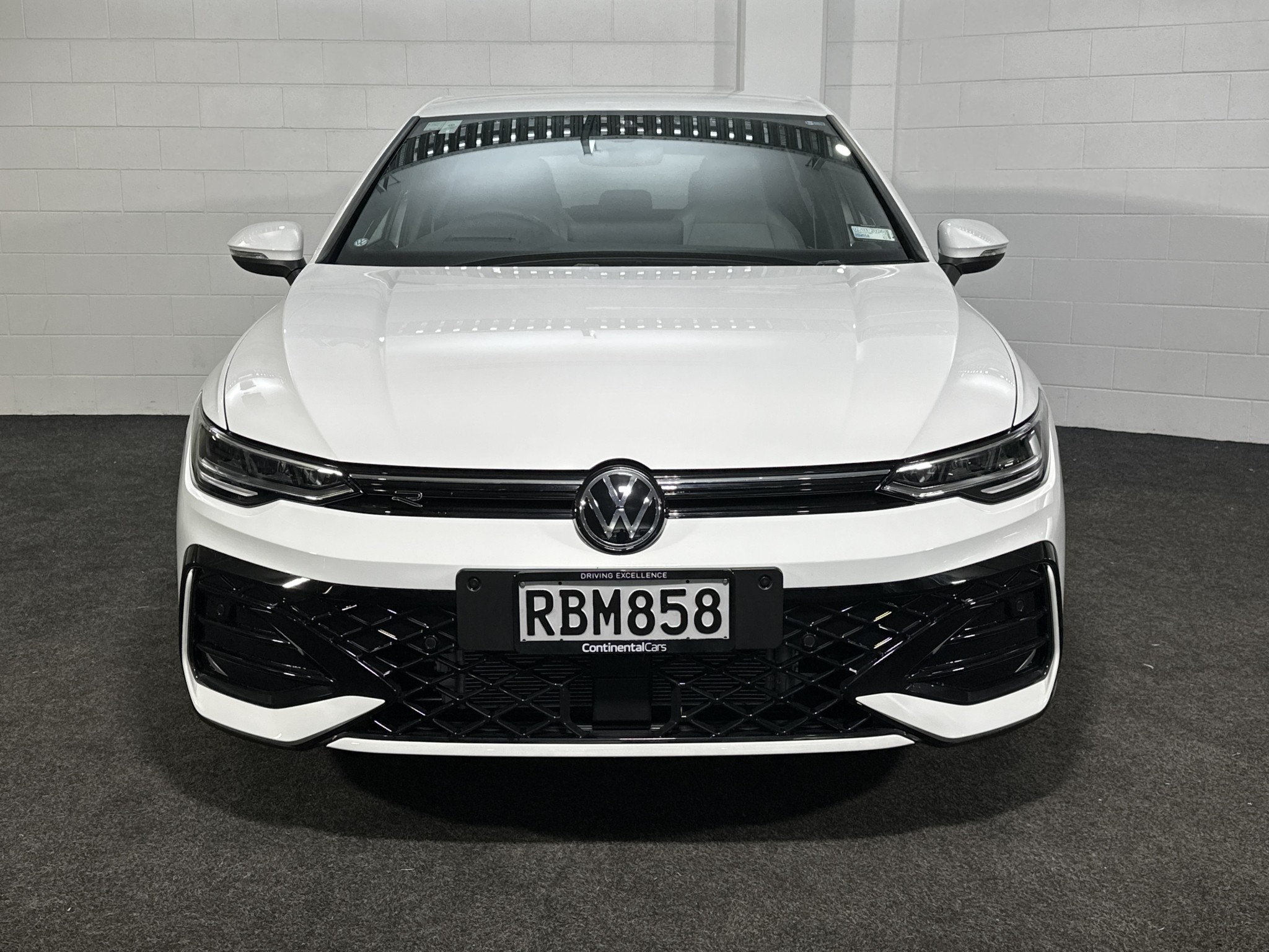 Volkswagen Golf 8.5 R-LINE