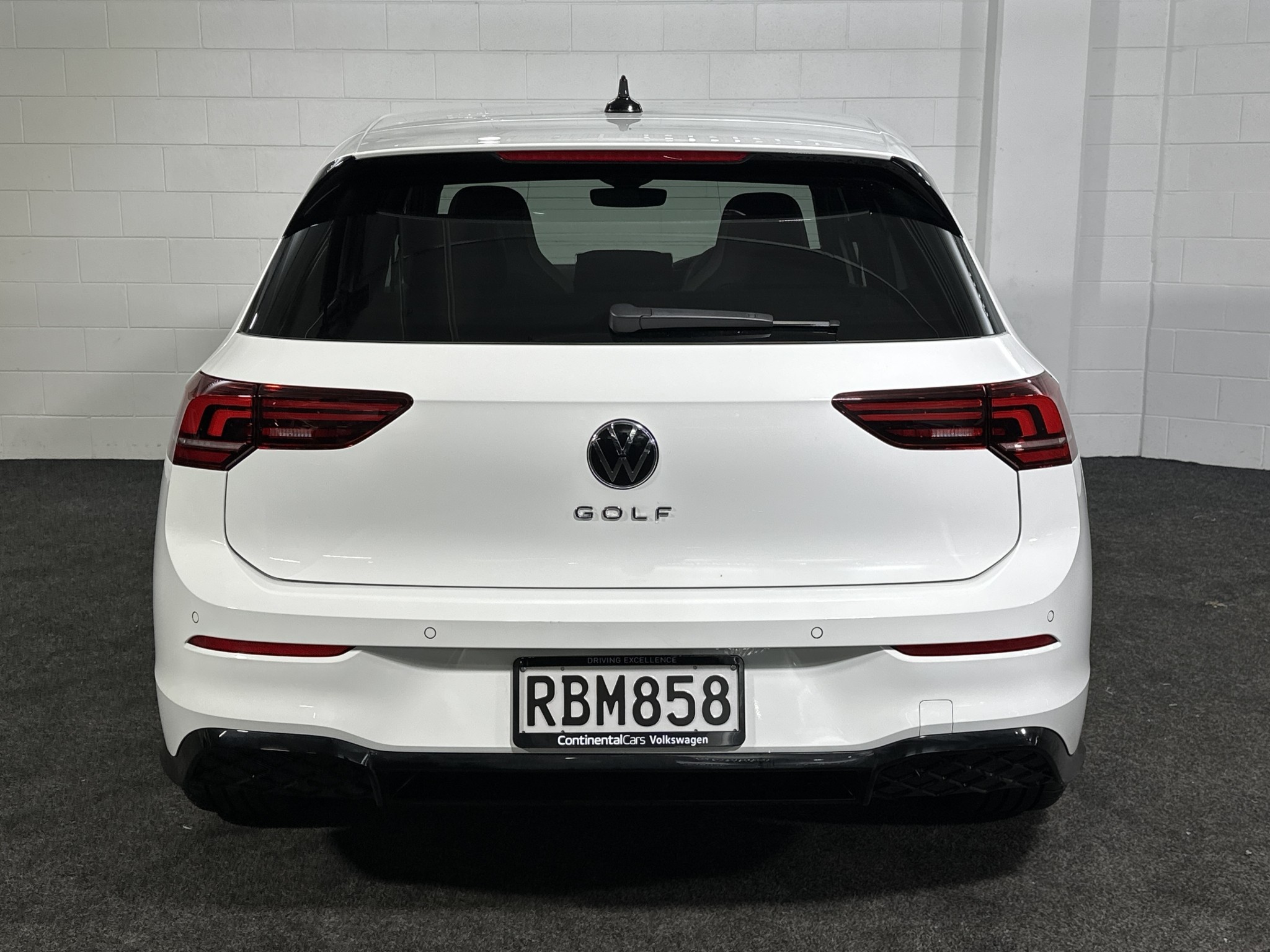 Volkswagen Golf 8.5 R-LINE