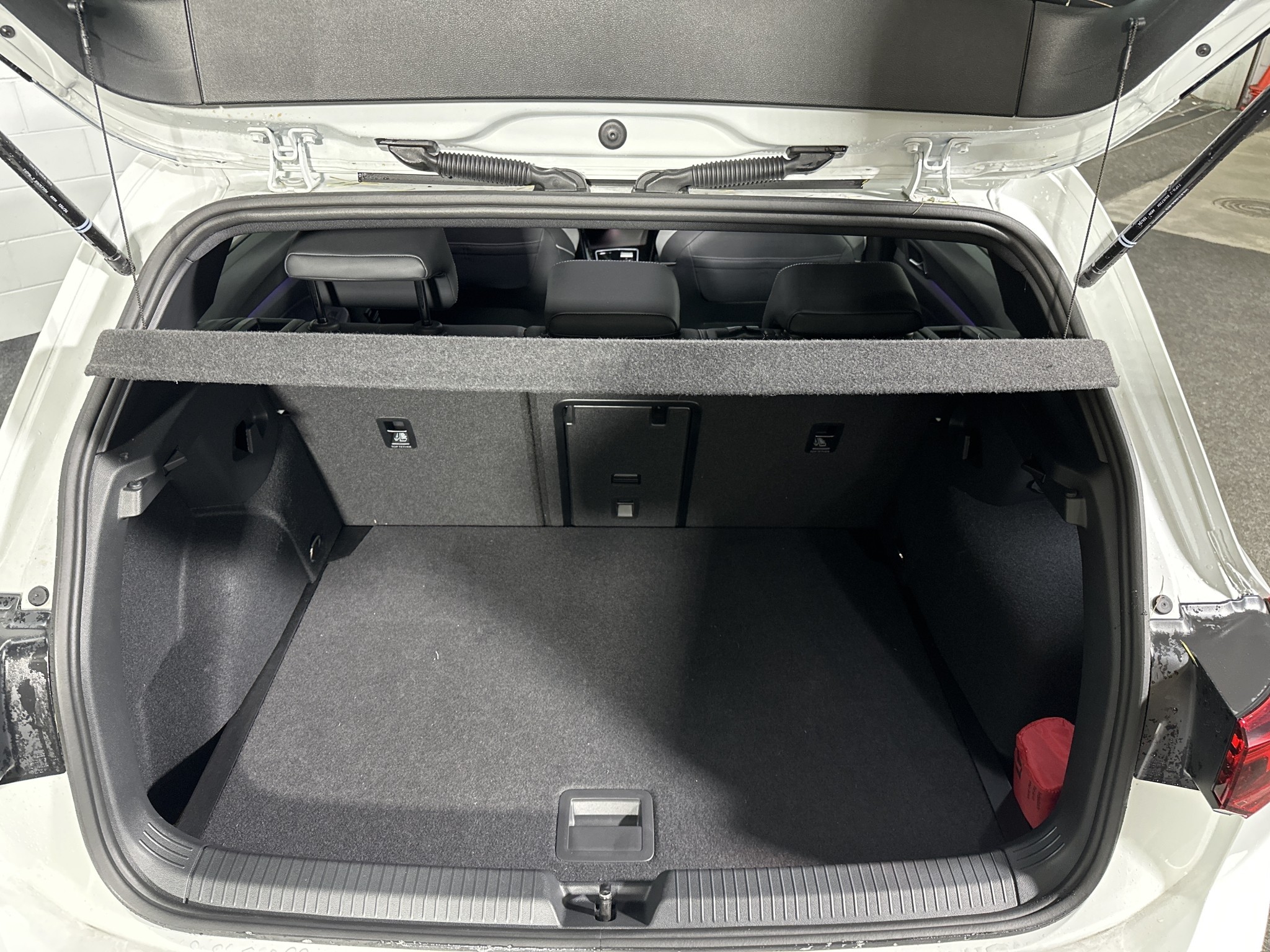 Volkswagen Golf 8.5 R-LINE