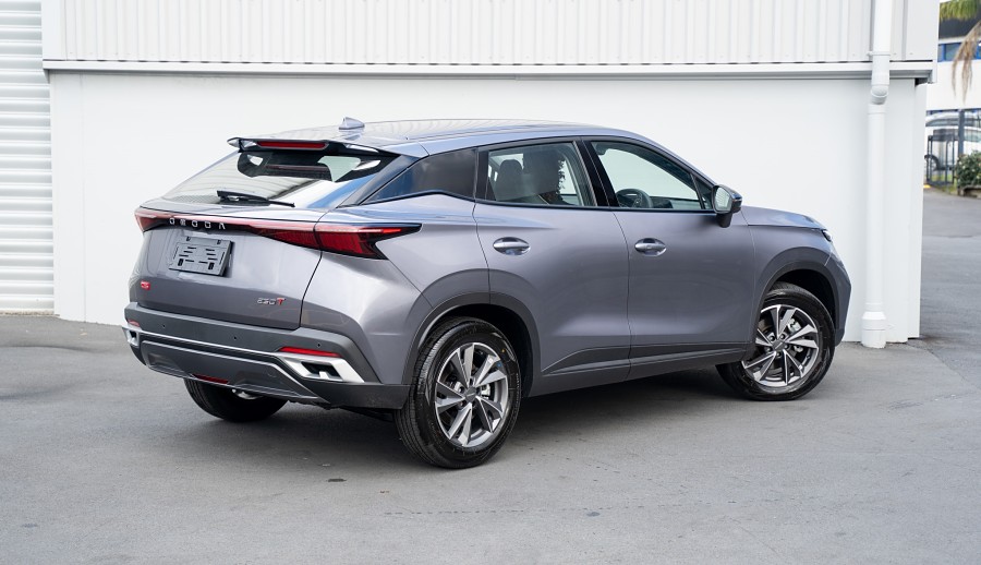 2025 OMODA C5 2