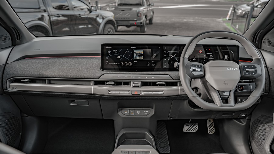 2025 Kia EV3 8