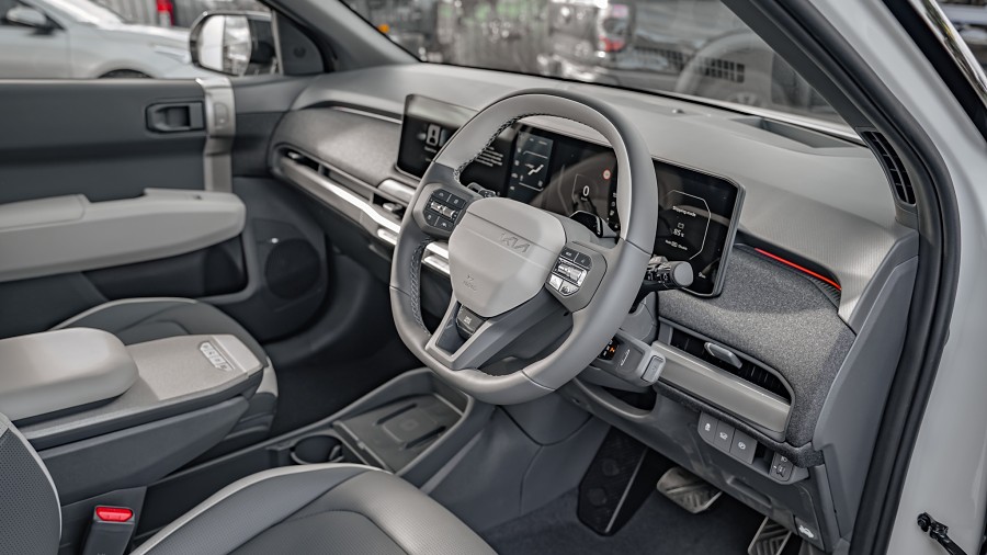 2025 Kia EV3 7