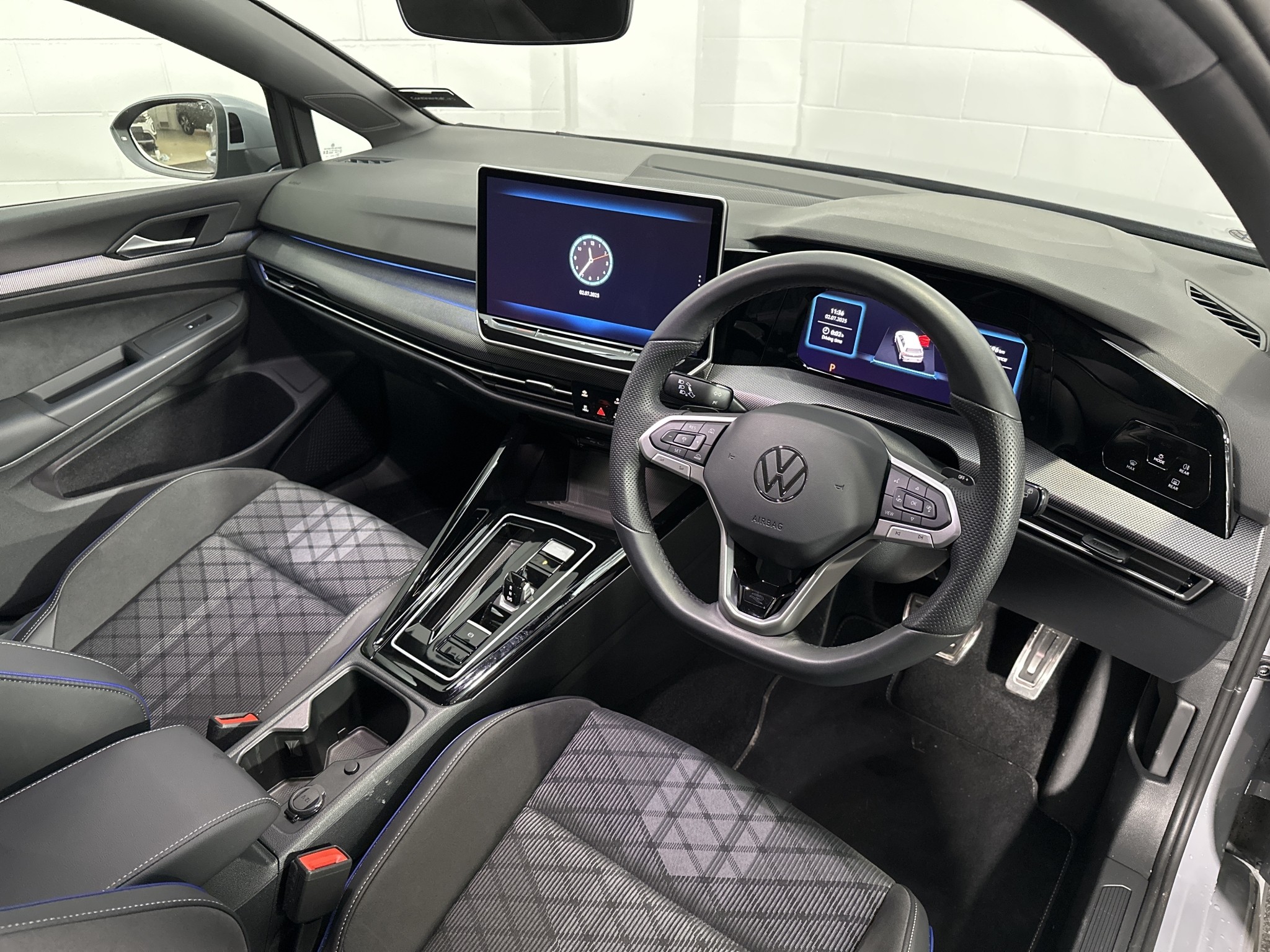 Volkswagen Golf 8.5 R-LINE
