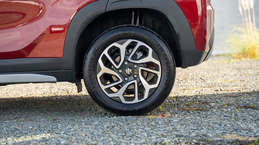 2025 Suzuki FRONX 7