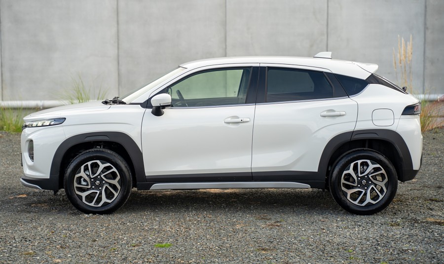 2025 Suzuki FRONX 5