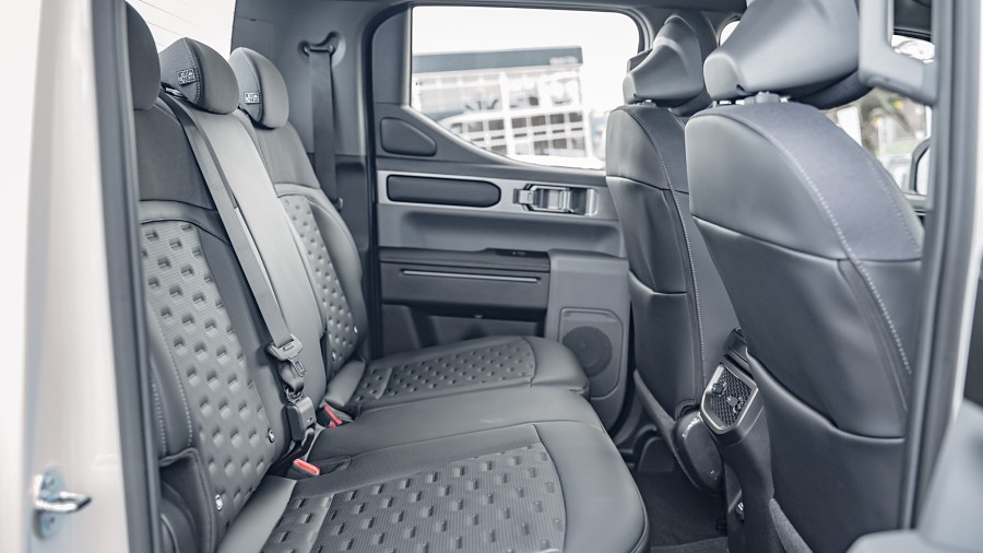 2025 Kia Tasman 17