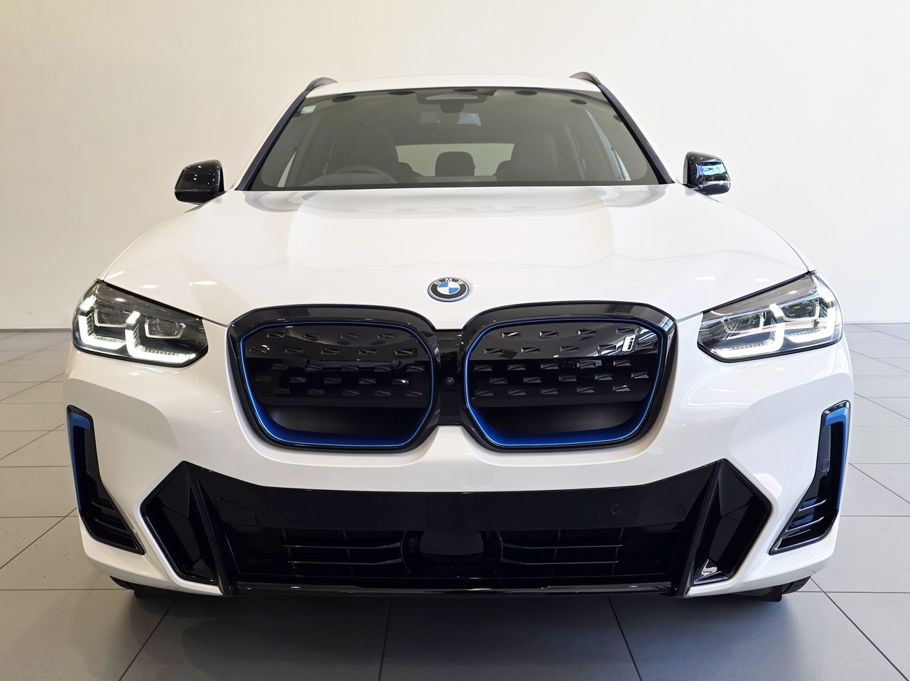 BMW iX3 M Sport Impressive