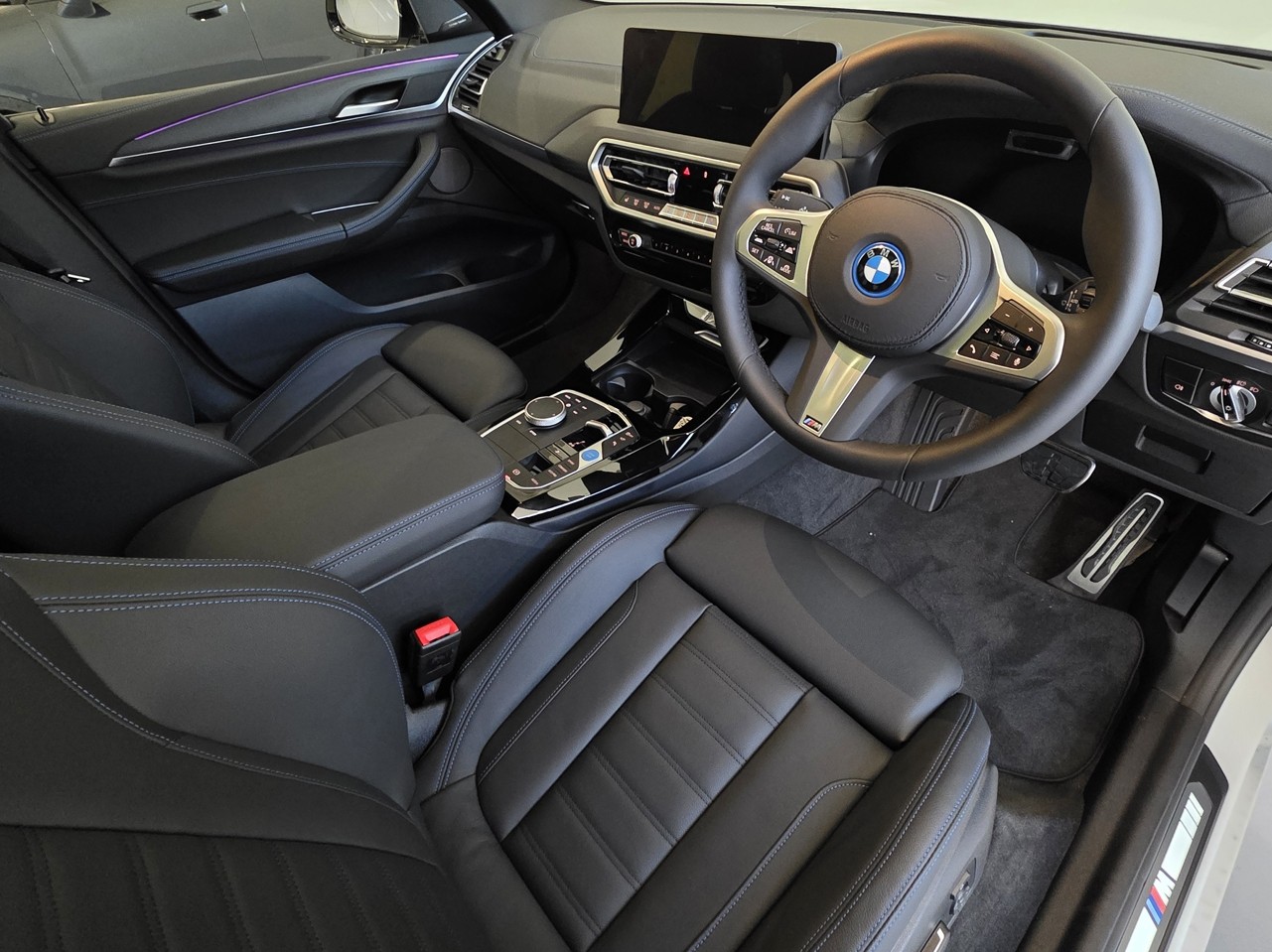 BMW iX3 M Sport Impressive