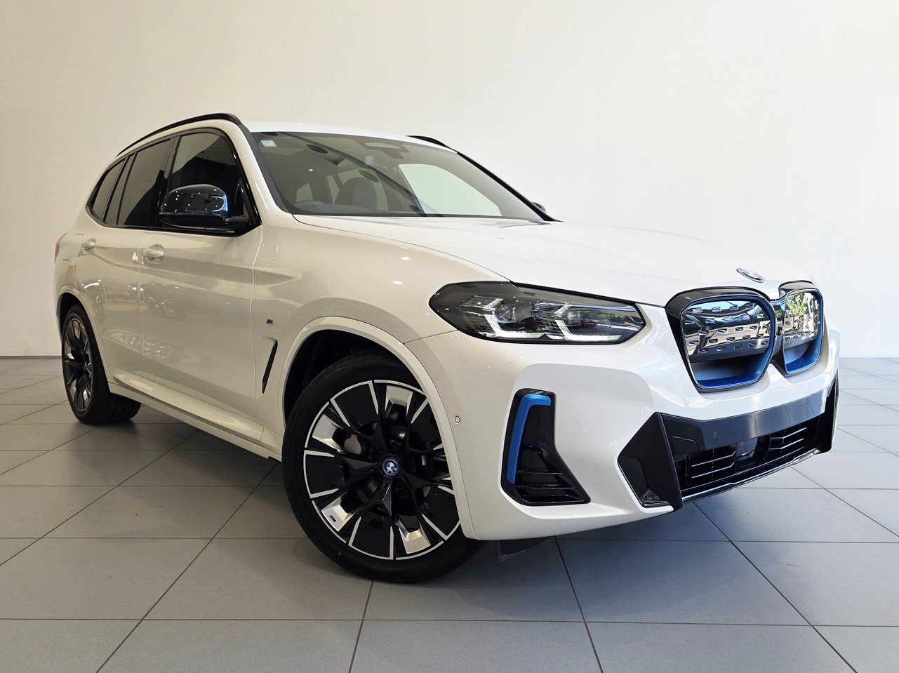 BMW iX3 M Sport Impressive