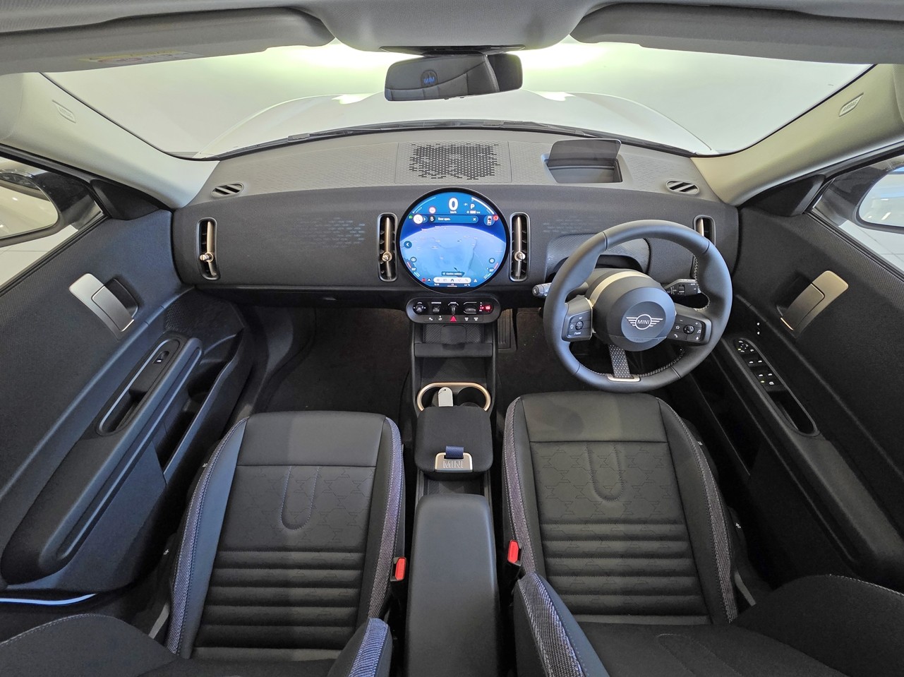 MINI Countryman C Core