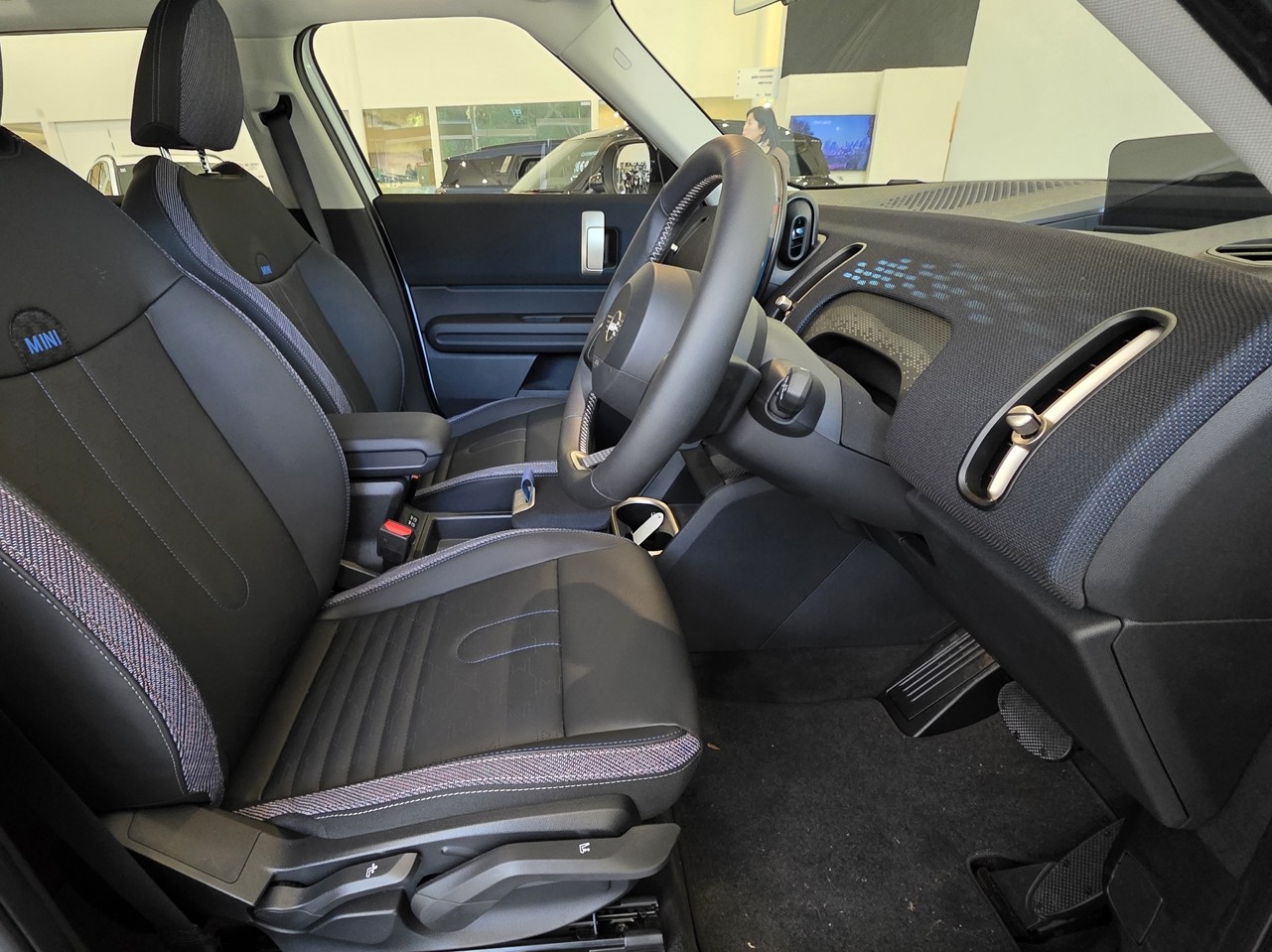 MINI Countryman C Core