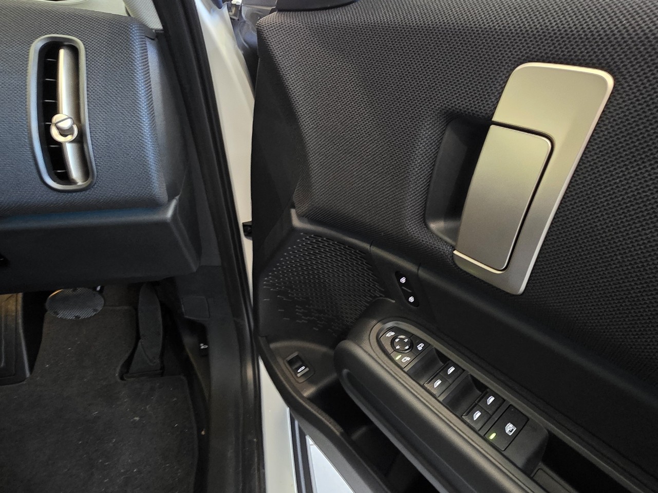 MINI Countryman C Core